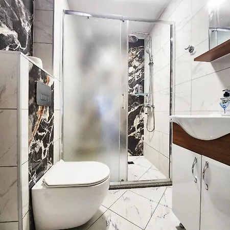 Daire Sun-kissed Getaway Varna
